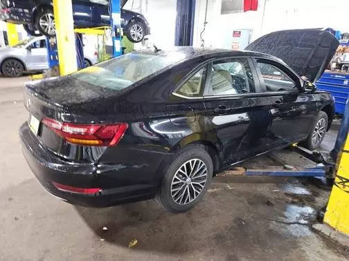 2019 Volkswagen Jetta SE FWD photo