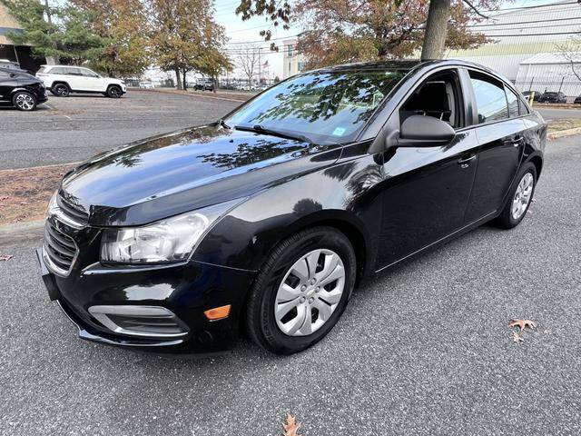 2016 Chevrolet Cruze LS FWD photo