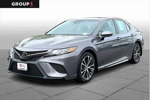 2018 Toyota Camry SE FWD photo