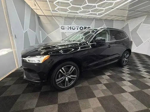 2019 Volvo XC60 Momentum AWD photo