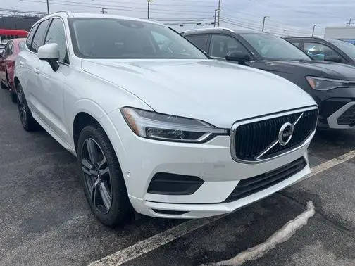 2019 Volvo XC60 Momentum AWD photo