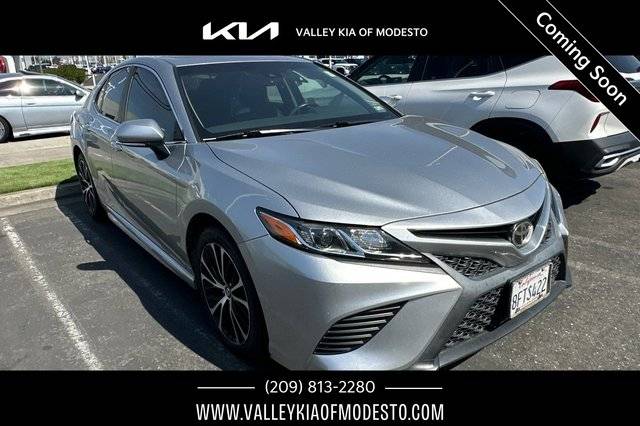 2018 Toyota Camry SE FWD photo