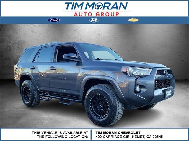 2018 Toyota 4Runner SR5 4WD photo