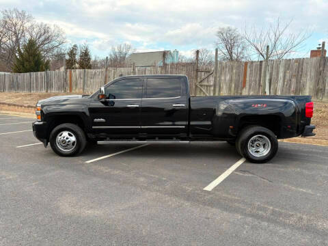 2019 Chevrolet Silverado 3500HD High Country 4WD photo