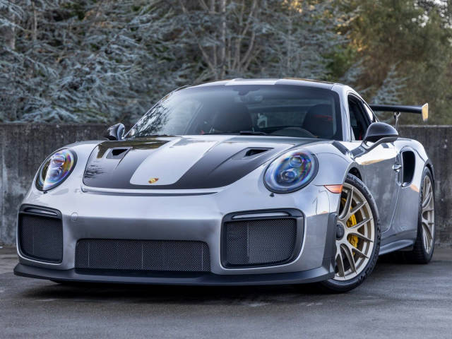 2018 Porsche 911 GT2 GT2 RS RWD photo