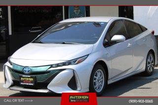 2018 Toyota Prius Prime Premium FWD photo