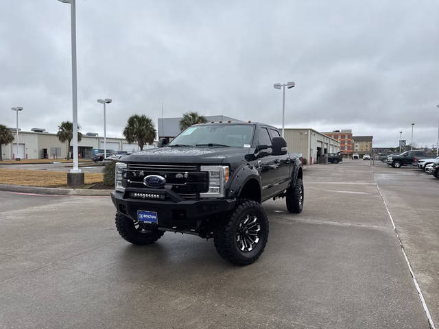 2018 Ford F-250 Super Duty LARIAT 4WD photo