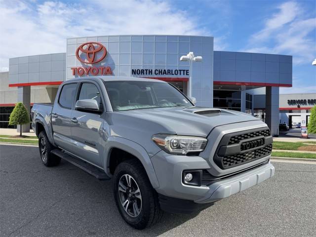 2018 Toyota Tacoma TRD Sport 4WD photo