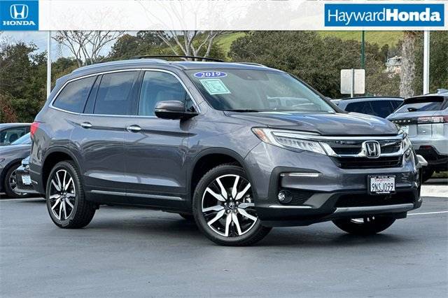 2019 Honda Pilot Touring 7-Passenger FWD photo