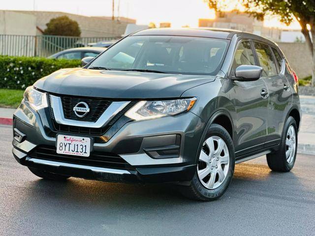 2017 Nissan Rogue S FWD photo