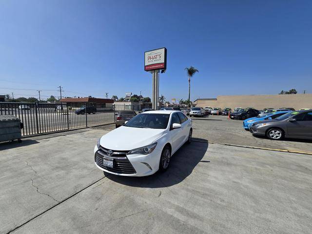 2017 Toyota Camry SE FWD photo