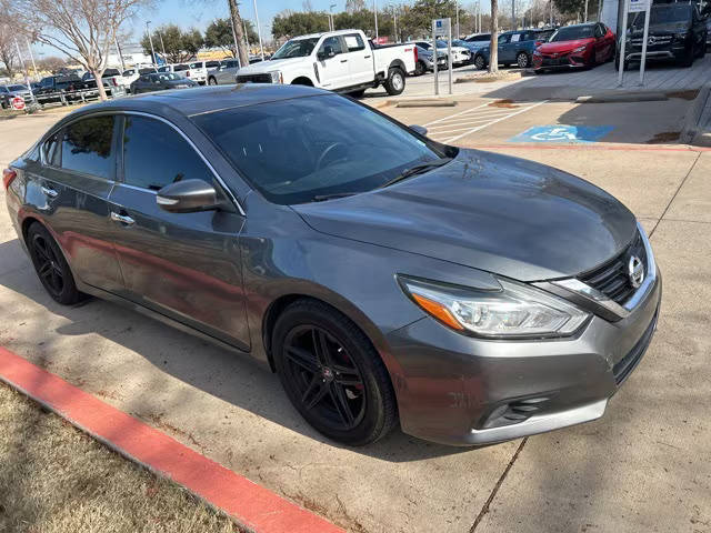 2017 Nissan Altima 2.5 SL FWD photo