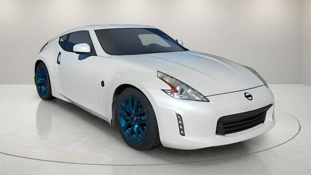 2015 Nissan 370Z  RWD photo