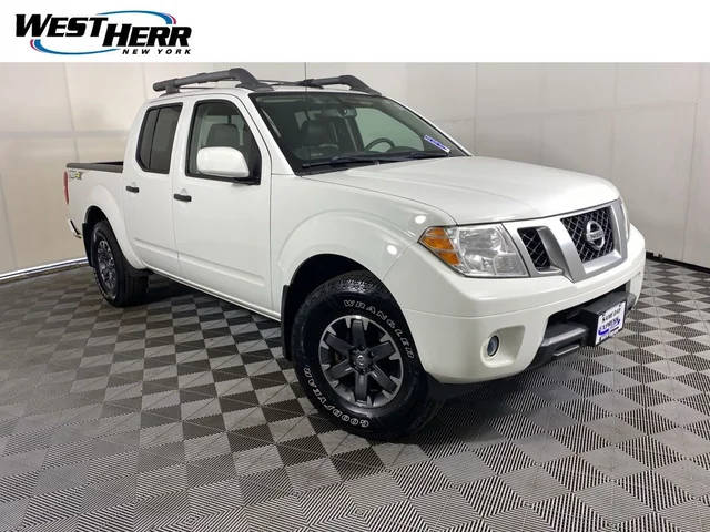 2018 Nissan Frontier PRO-4X 4WD photo