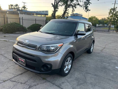 2019 Kia Soul Base FWD photo