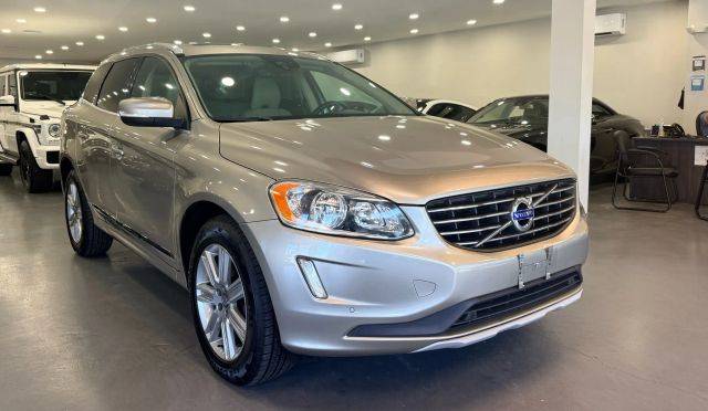 2016 Volvo XC60 T6 Drive-E AWD photo