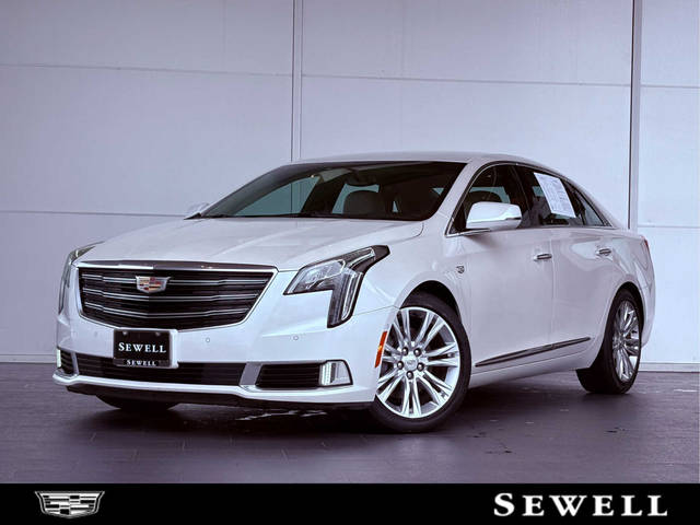 2018 Cadillac XTS Luxury FWD photo