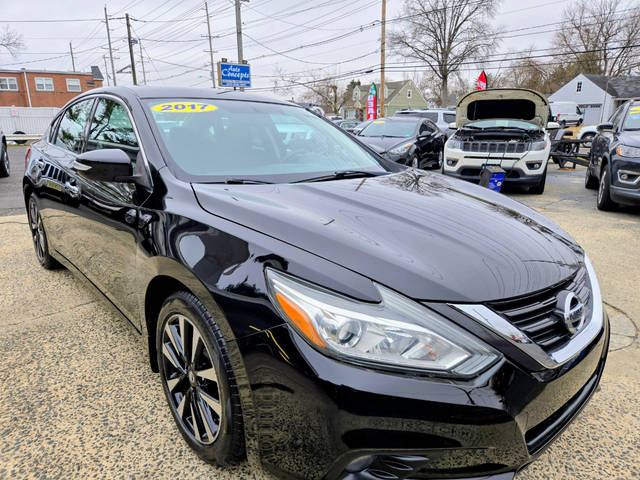 2017 Nissan Altima 2.5 SV FWD photo