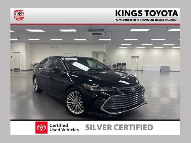 2019 Toyota Avalon Limited FWD photo