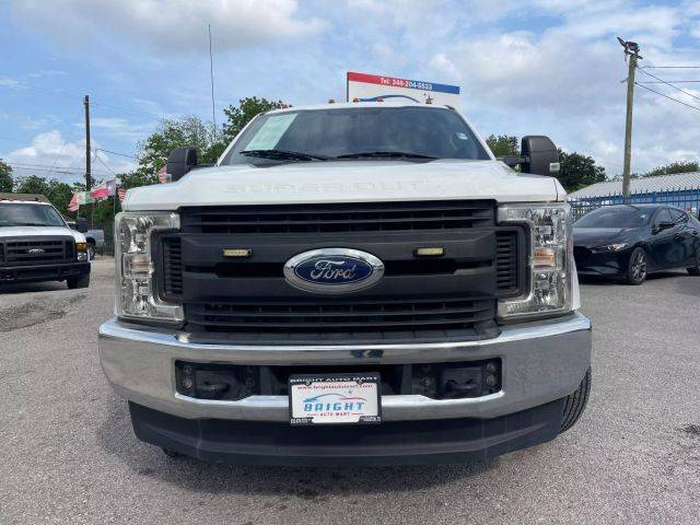 2019 Ford F-350 Super Duty XL 4WD photo
