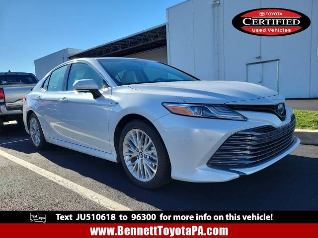 2018 Toyota Camry Hybrid XLE FWD photo