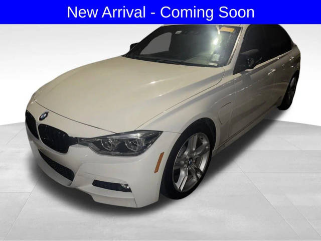 2018 BMW 3 Series 330e iPerformance RWD photo