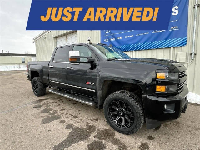 2019 Chevrolet Silverado 3500HD LTZ 4WD photo
