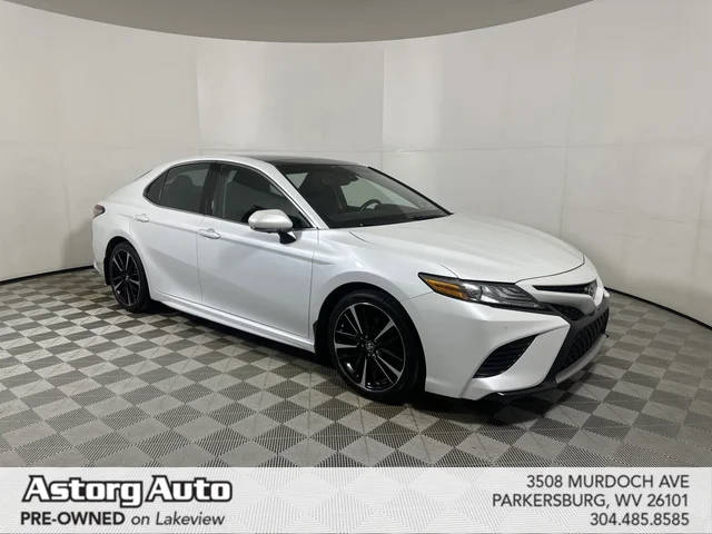2018 Toyota Camry XSE V6 FWD photo
