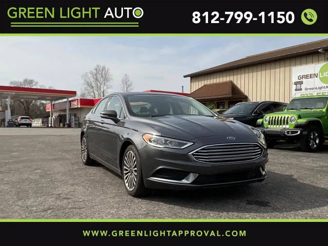 2018 Ford Fusion SE FWD photo