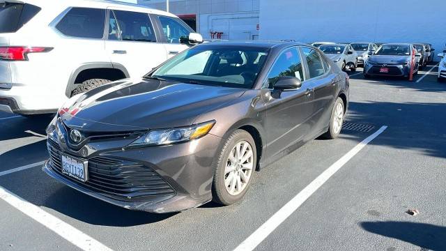 2018 Toyota Camry LE FWD photo