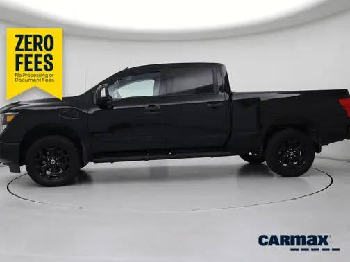 2018 Nissan Titan XD SV 4WD photo