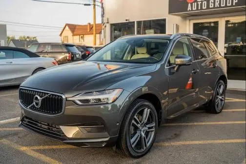 2019 Volvo XC60 Momentum AWD photo
