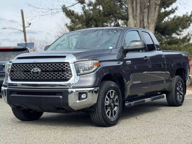 2018 Toyota Tundra SR5 4WD photo