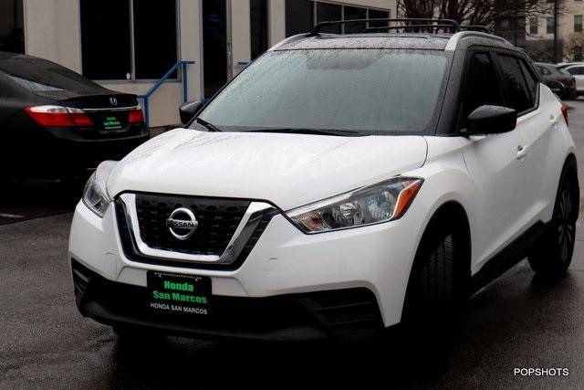 2018 Nissan Kicks SV FWD photo