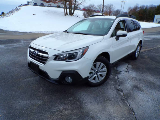 2019 Subaru Outback Premium AWD photo