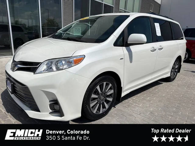 2019 Toyota Sienna XLE Premium AWD photo