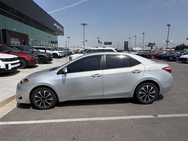 2019 Toyota Corolla LE FWD photo