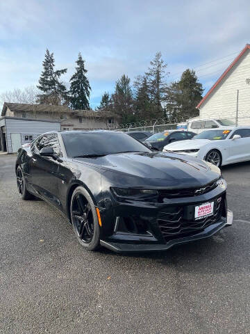 2018 Chevrolet Camaro 1LT RWD photo