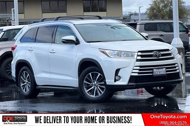 2018 Toyota Highlander XLE AWD photo