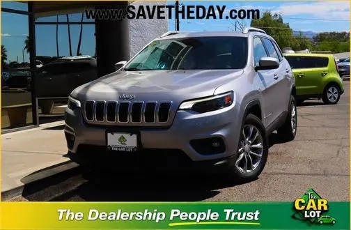 2019 Jeep Cherokee Latitude Plus FWD photo