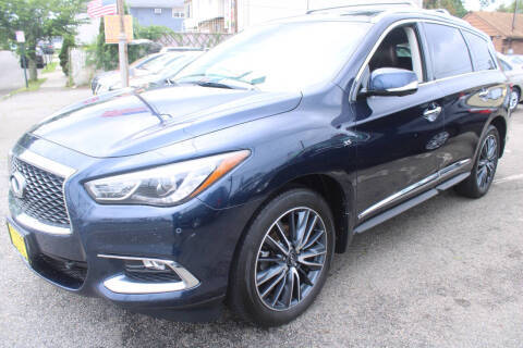 2019 Infiniti QX60 LUXE AWD photo