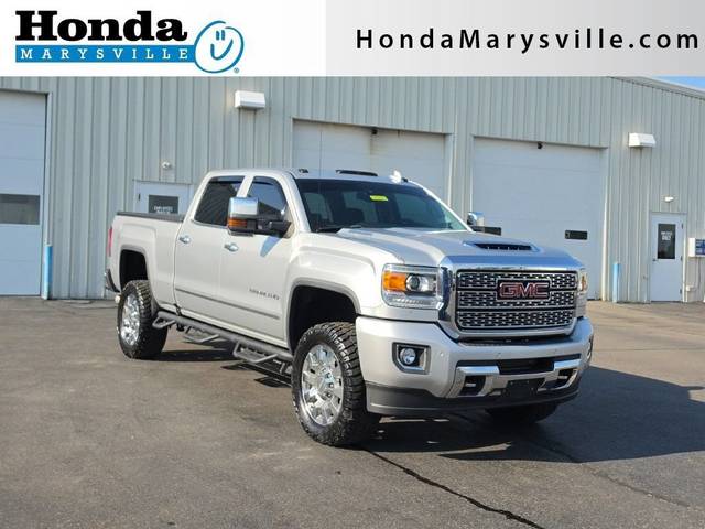 2019 GMC Sierra 2500HD Denali 4WD photo