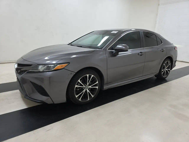 2018 Toyota Camry SE FWD photo