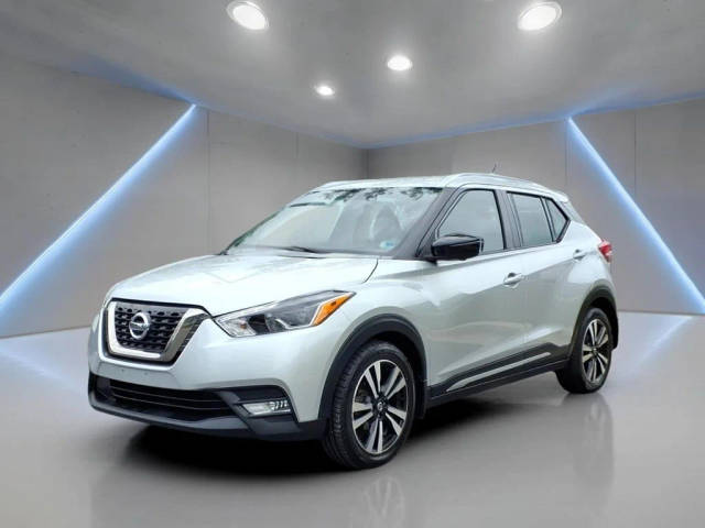 2018 Nissan Kicks SR FWD photo