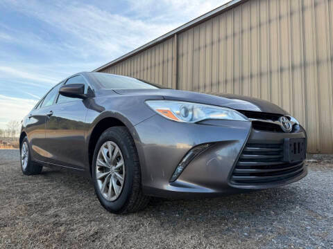 2015 Toyota Camry LE FWD photo