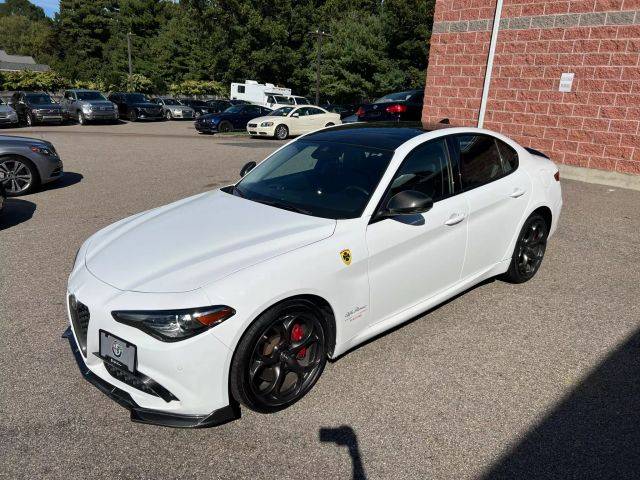 2018 Alfa Romeo Giulia Ti AWD photo