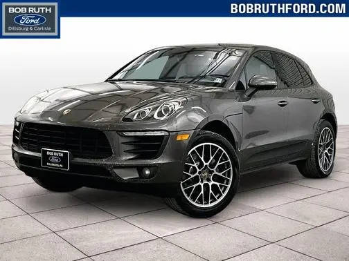 2018 Porsche Macan AWD photo