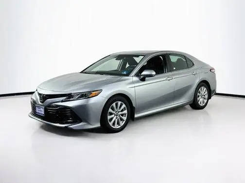 2018 Toyota Camry LE FWD photo