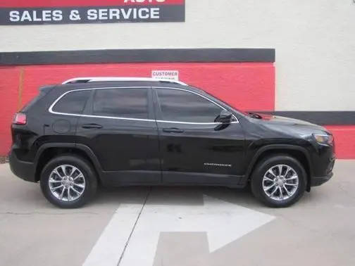 2019 Jeep Cherokee Latitude Plus 4WD photo