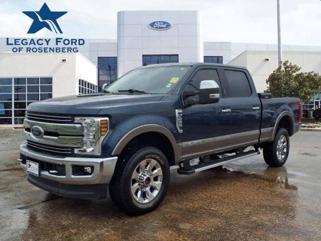 2019 Ford F-250 Super Duty LARIAT 4WD photo